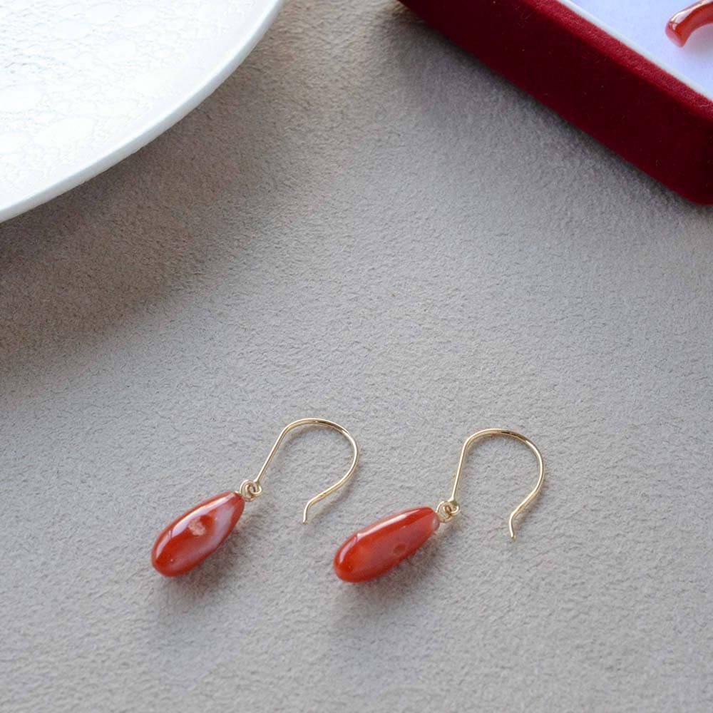 血赤珊瑚ピアス / 揺れるフックタイプ / ピアス素材18金