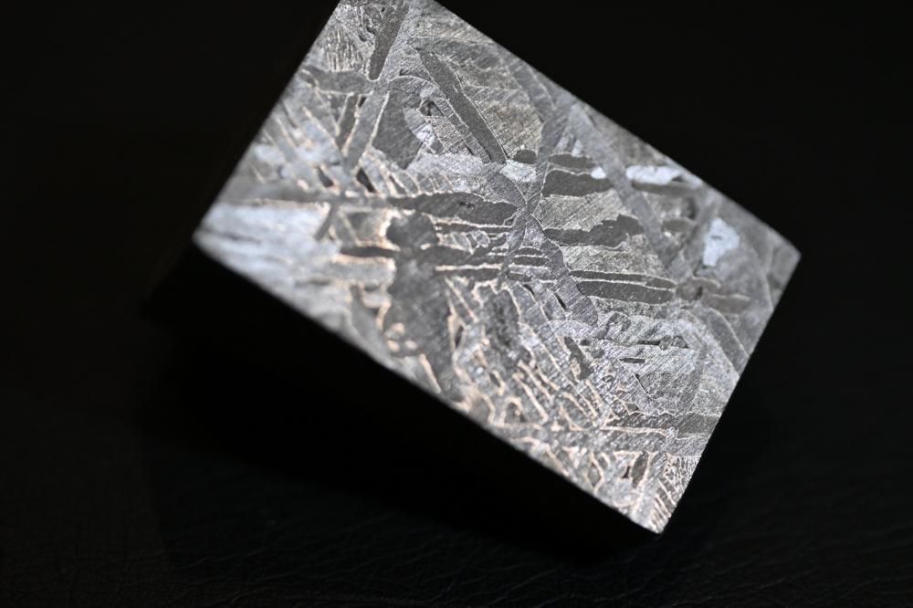 アルタイ隕石 (Aletai meteorite)