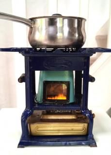 アイロンストーブ(ヒーター)