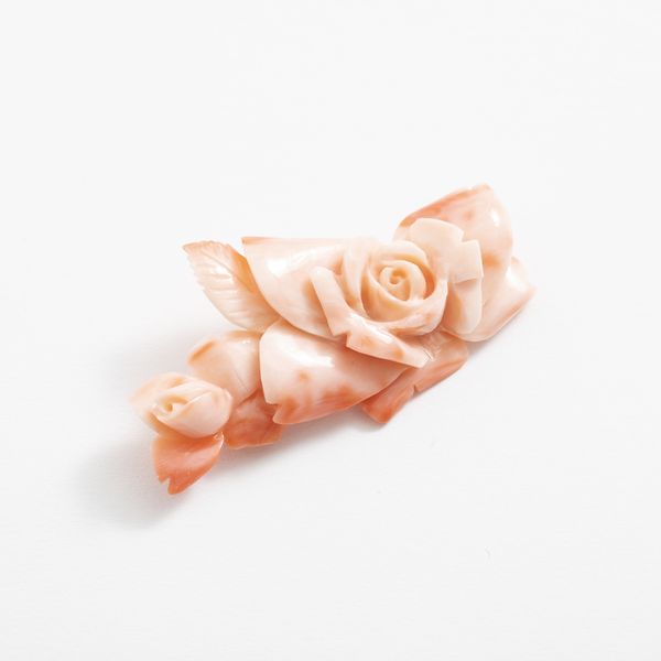 高知の珊瑚ブローチ大 薔薇K -【当店限定】すべて1点もの、高知から