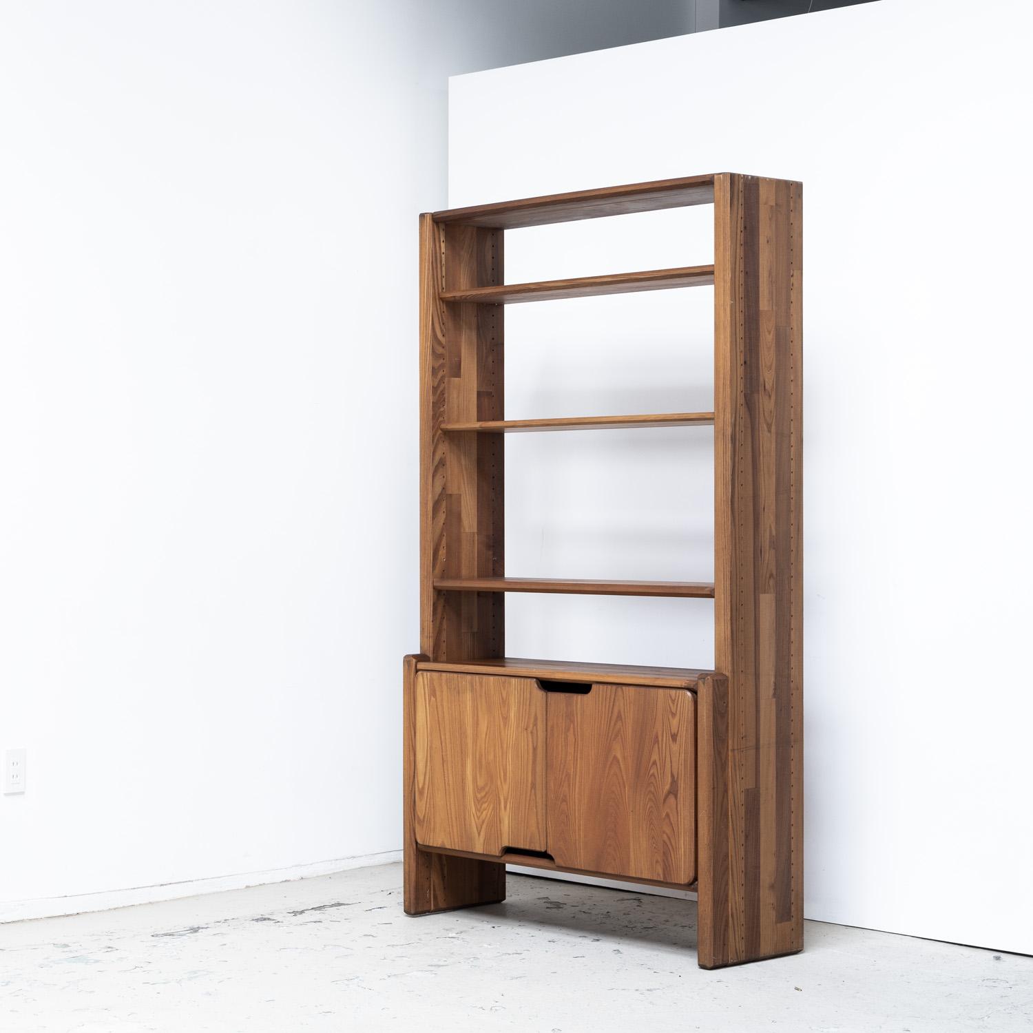 PIERRE CHAPO – Bookcase model 'GO' - Objet d' art