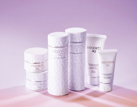 2024年クリスマスコフレ【コスメデコルテ】の美白スキンケアをライン