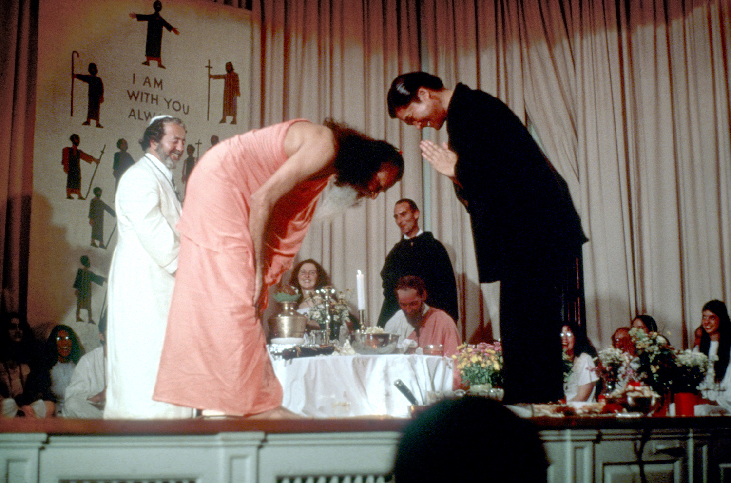 スワミ・サッチダナンダ – 創設者 | インテグラル ヨガ