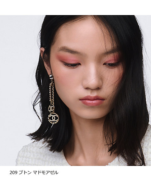 CHANEL（CHANEL） レ キャトル オンブル ブトン（限定品） 通販