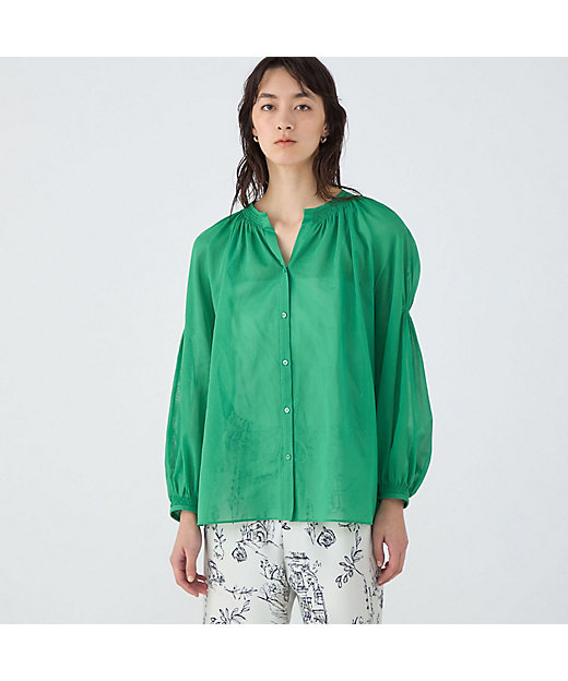 シャイニーオーガンジー シャーリングブラウス | maison TOMORROWLAND