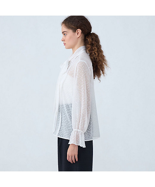 フォイルカットジャカード ボウタイブラウス | maison TOMORROWLAND