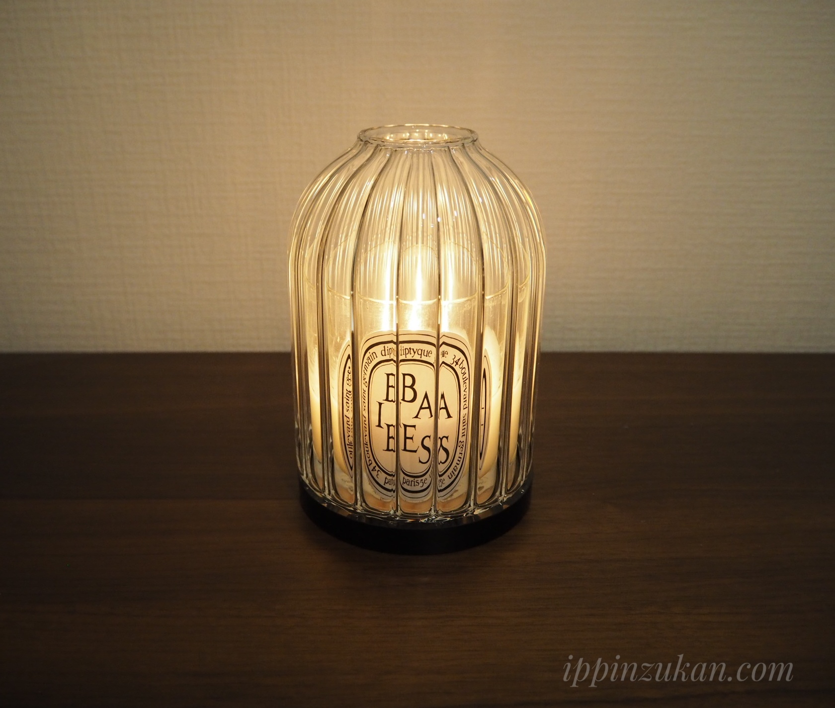 ディプティックのアンティーク調 ガラス製キャンドルホルダー | 男の