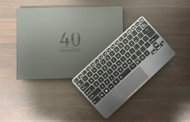 富士通のタッチパッド付きワイヤレスキーボード「LIFEBOOK UH Keyboard