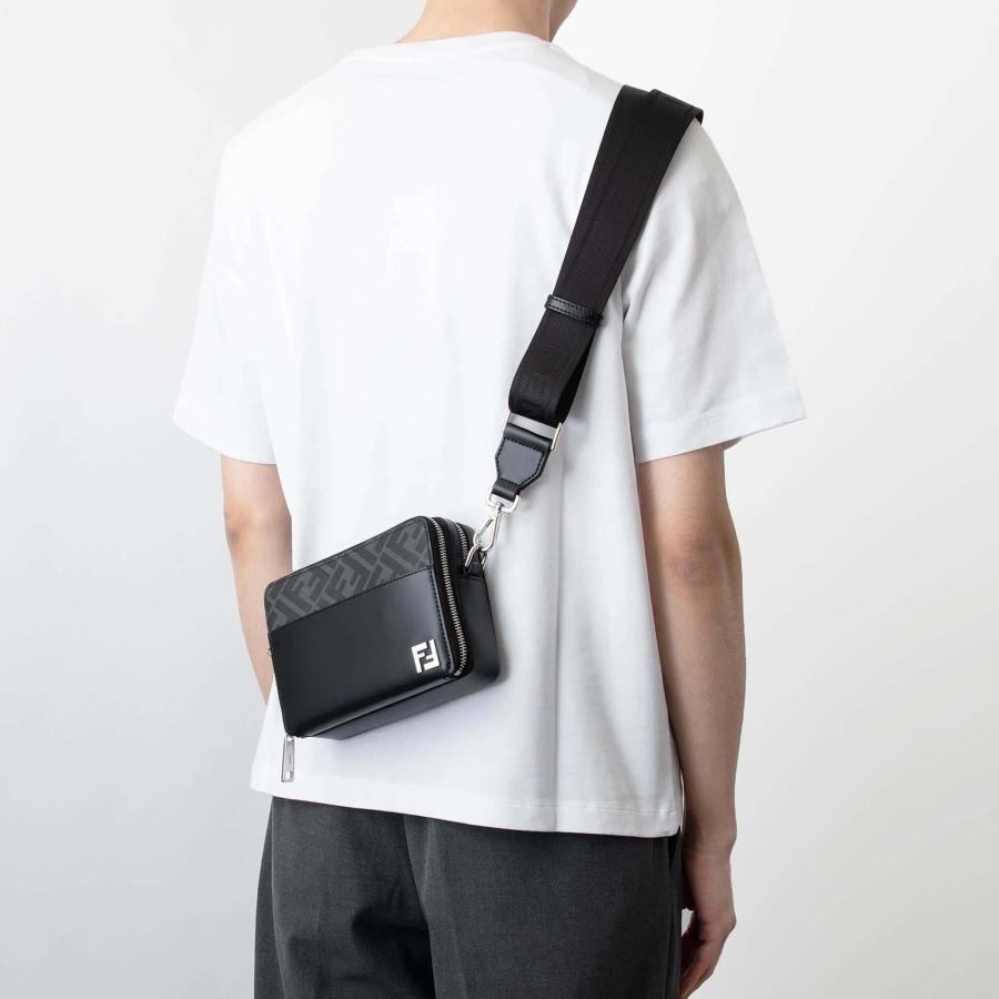FENDI（フェンディ） バッグ ショルダーバッグ SQUARED FF CAMERA CASE
