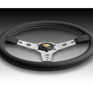 MOMO（モモ） ステアリング P-7 PROTOTIPO SILVER プロトタイプ 37φ