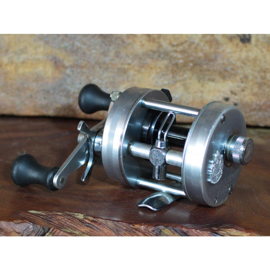 Abu Garcia（アブガルシア） ABU Ambassadeur 2500Cアブ アンバサダー