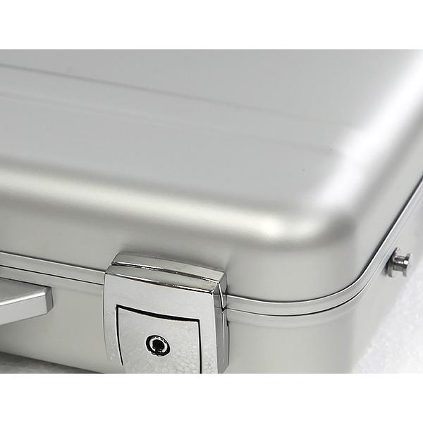 アルミ製アタッシュケース・3桁ダイヤルロック錠付・B4サイズ・L