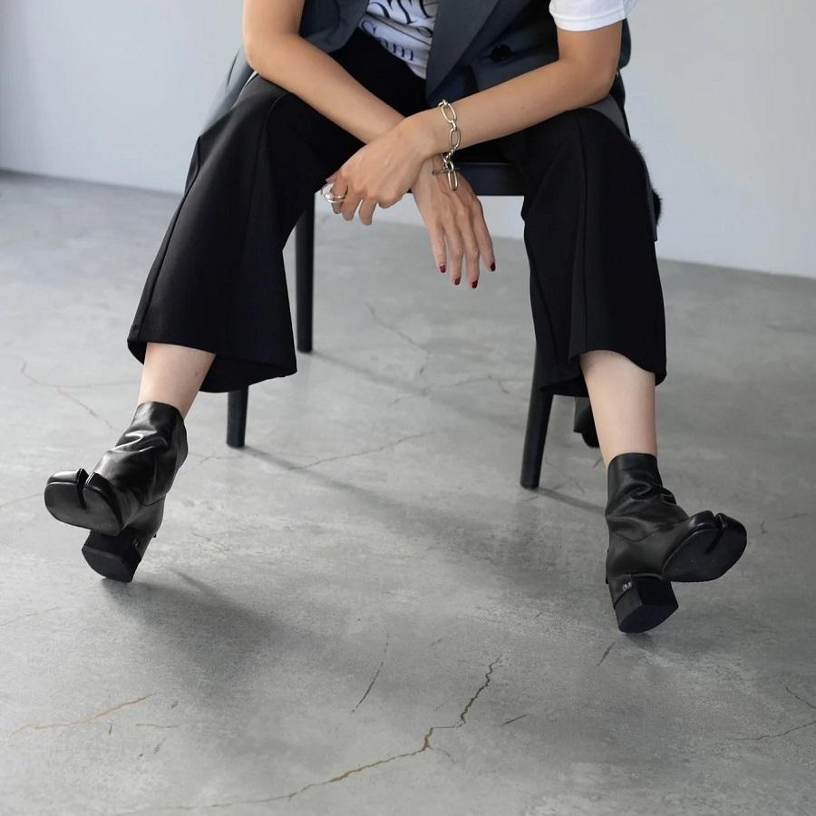 yuko imanishi +（ユウコイマニシプラス） ブーツ ショート たび 足袋