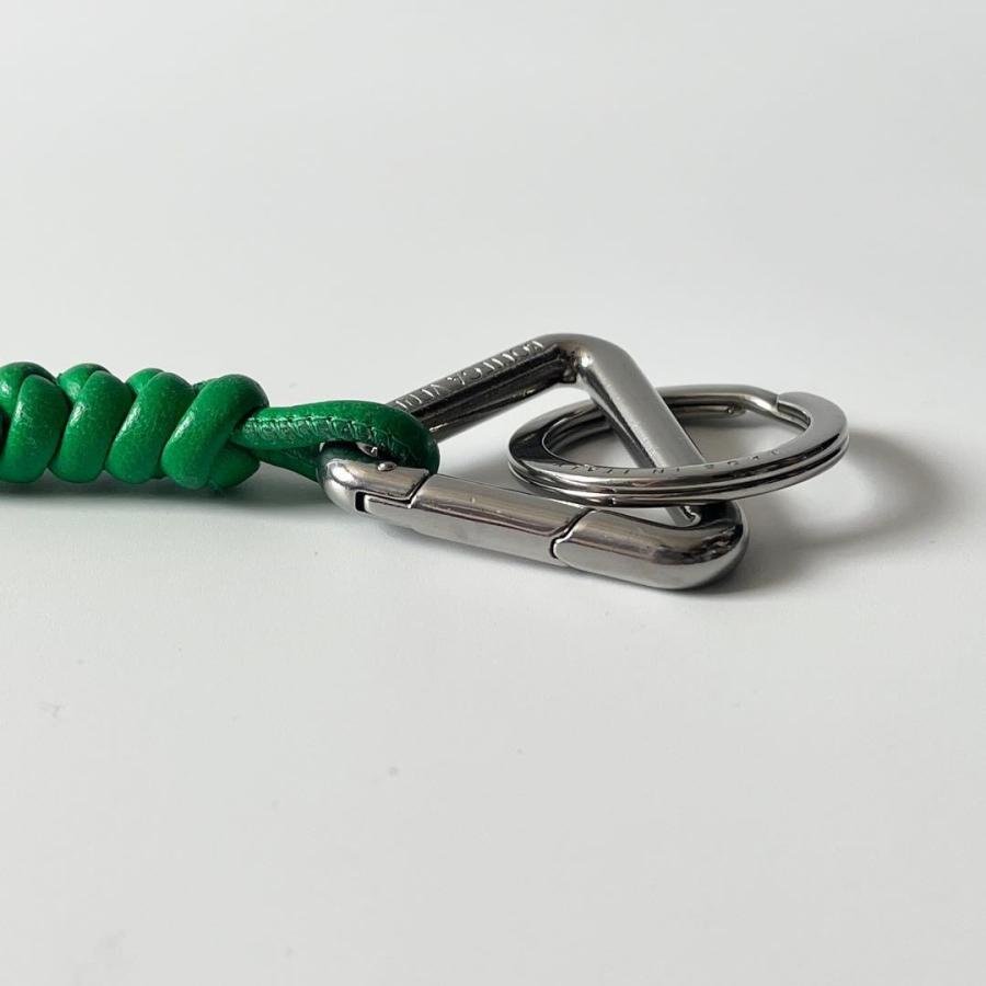 BOTTEGA VENETA ボッテガヴェネタ トライアングル キーリング ネック