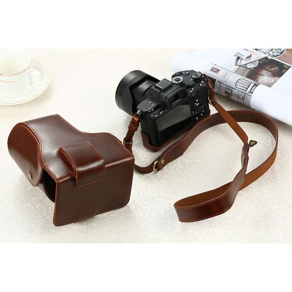 SONY（ソニー） レザーカメラケース Sony A7IV 専用 バッテリー直出し