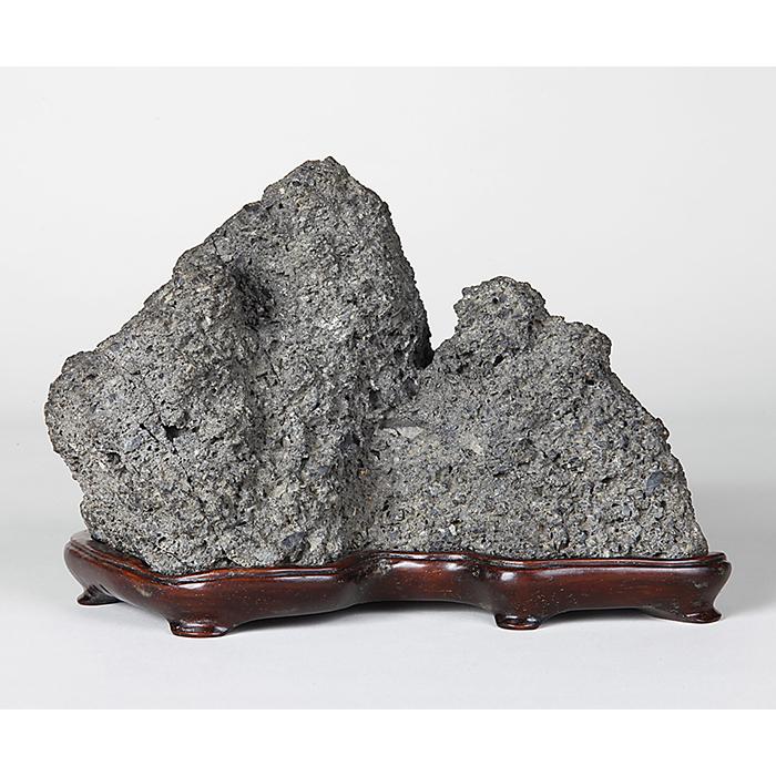 水石 加茂川石？木製台座付き鑑賞石 自然石 天然石 鉱物 置物 水石