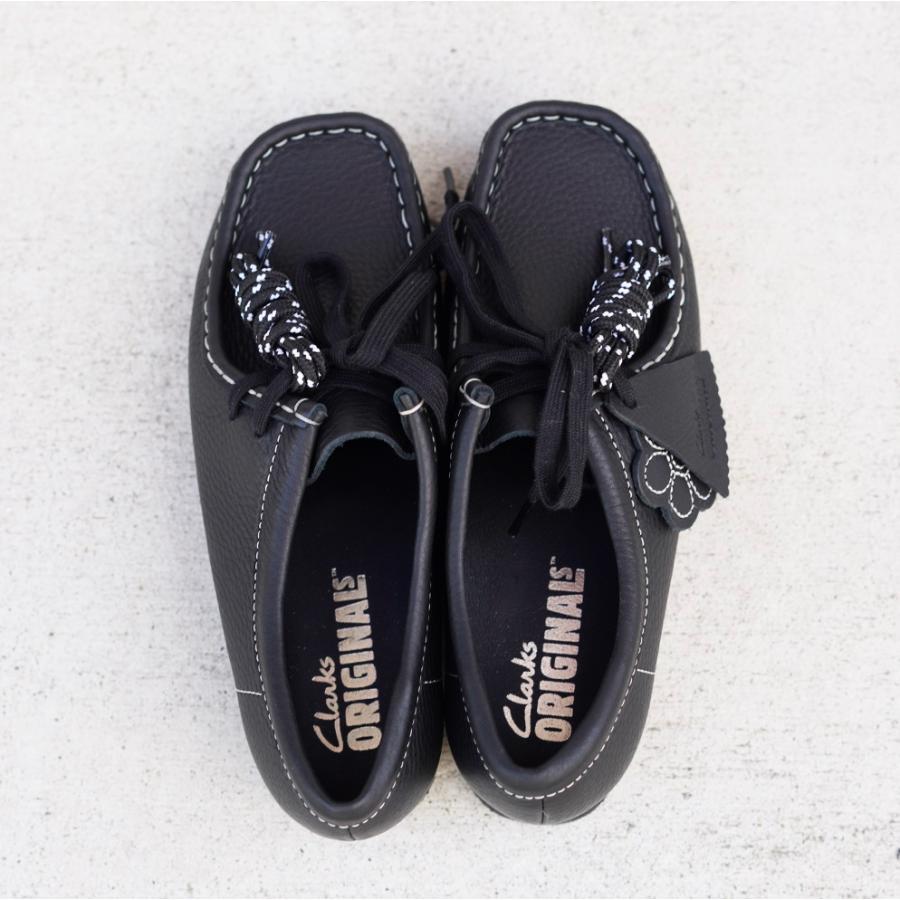 チャーム＆変え紐付✨クラークスCLARKS ORIGINALS ワラビー 黒色