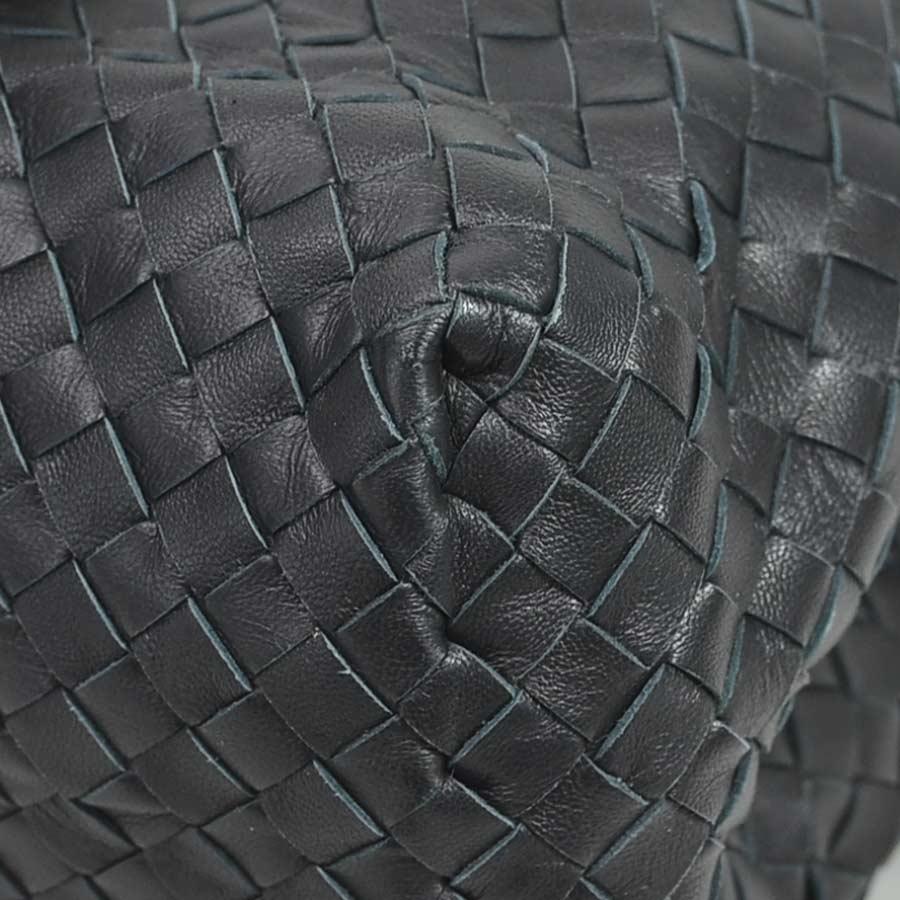 BOTTEGA VENETA（ボッテガ・ヴェネタ） ショルダーバッグ イントレ