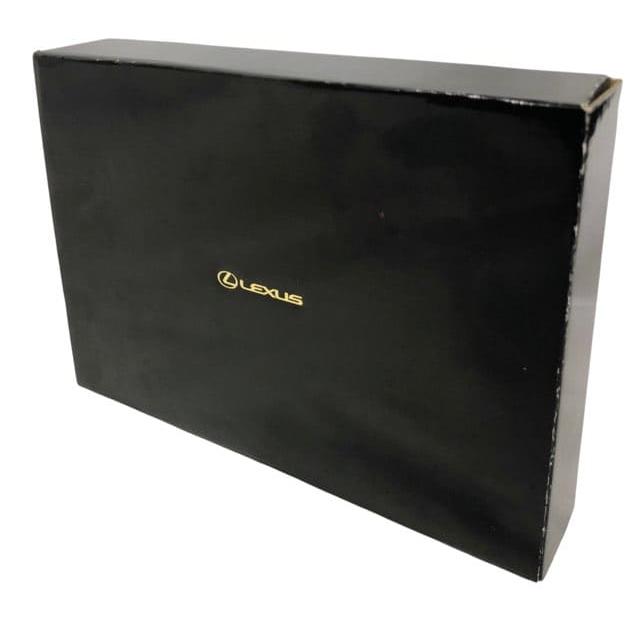 レクサス（LEXUS） 新品同様 ピンバッジ ノベルティ 非売品 【中古