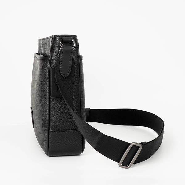 COACH（コーチ） ショルダーバッグ メンズ レディース シグネチャー