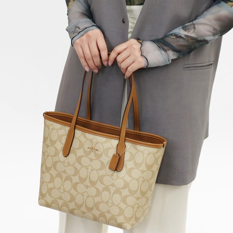 COACH（コーチ） 《クーポン配布中》コーチ トートバッグ シグネチャー