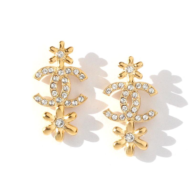 CHANEL（シャネル） ピアス ココマーク CCマーク メタル＆ストラス