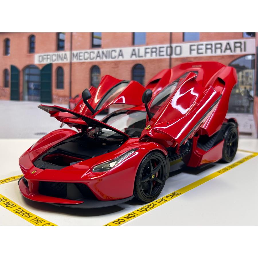B.B.R 新発売！ BBR 1/18 Ferrari La Ferrari Rosso Corsa ルーフ同色