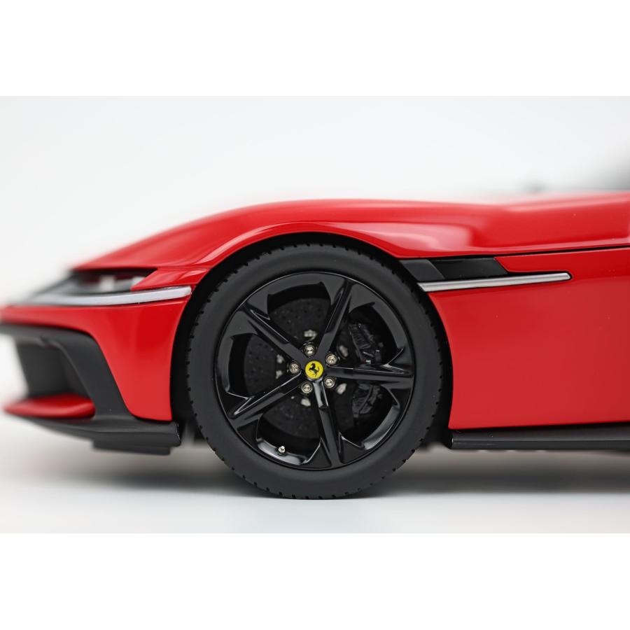 B.B.R 新発売！ BBR 1/18 Ferrari 12 Cilindri Rosso corsa フェラーリ