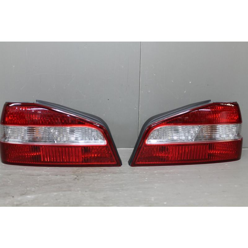 ローレル メダリスト 後期(HC35 C35) 純正 イチコー テールライト