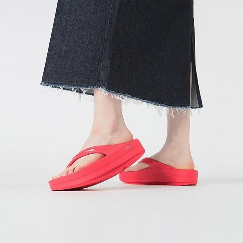 OOFOS（ウーフォス） 正規品 ウーメガ OOmega リカバリーサンダル