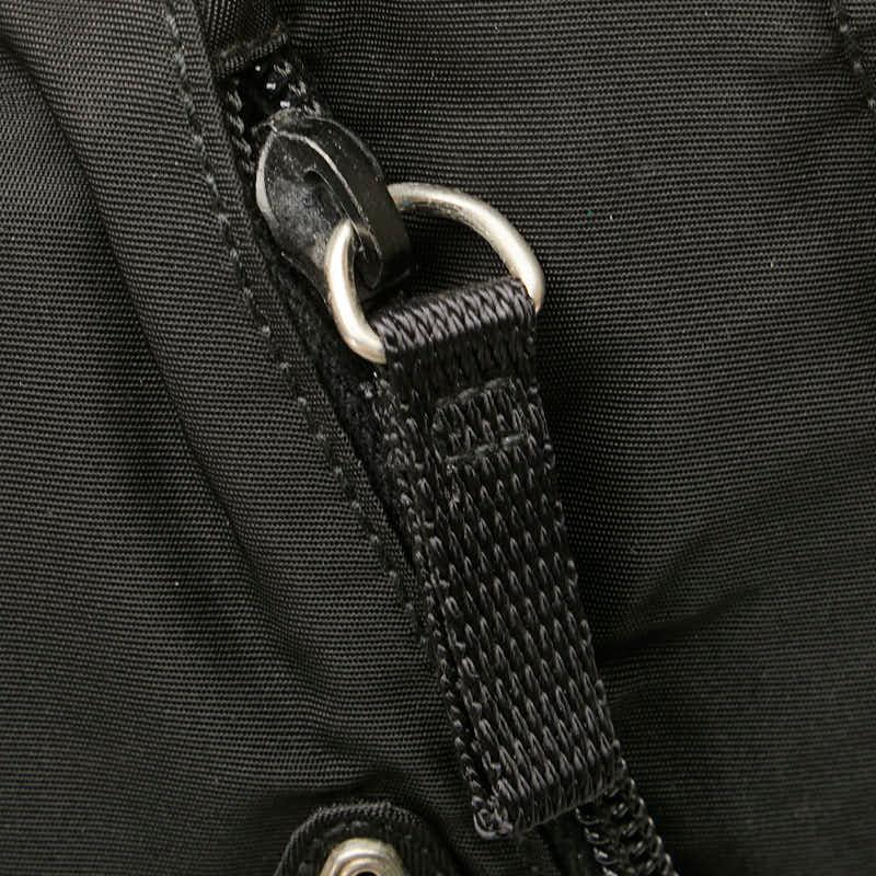 PRADA（プラダ） 三角ロゴプレート サコッシュ ショルダーバッグ