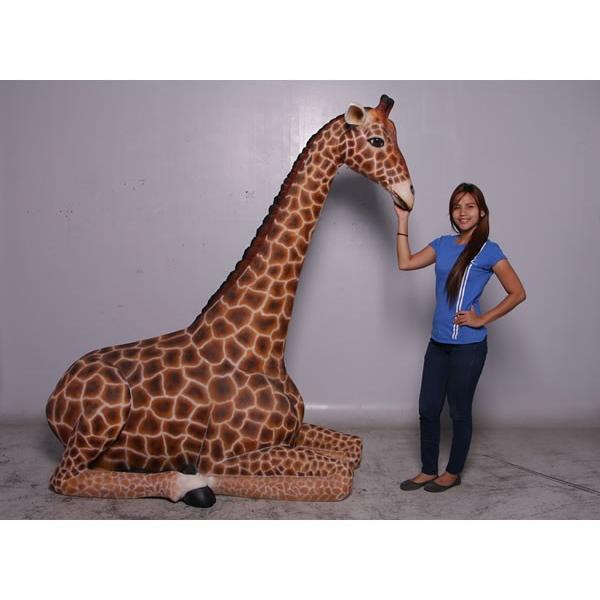 アニマルビッグフィギュアシリーズ【すわるキリン】（等身大フィギュア