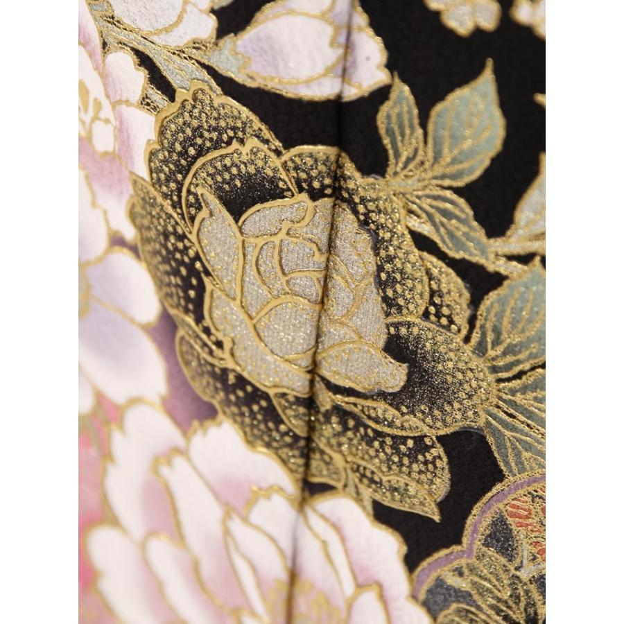 黒留袖|桂由美|Mサイズ|金彩 銀彩の薔薇柄の黒留袖フルセット MT-040