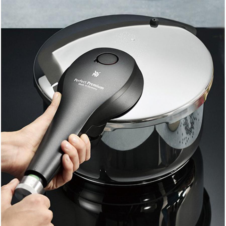 WMF（ヴェーエムエフ） パーフェクトプレミアム 圧力鍋3.0L : くらしの
