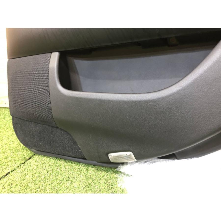 トヨタ☆セルシオ UCF30・31 純正 右 リアドア 内張り 黒革／木目調