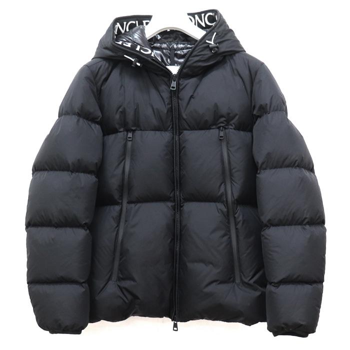 MONCLER（モンクレール） MONTCLA ダウンジャケット ブラック
