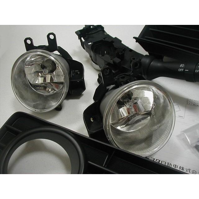 トヨタ（TOYOTA） トヨタ純正 クリアフォグランプ・ビルトインタイプ