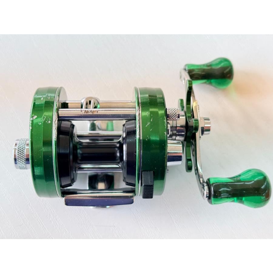 ABU アンバサダー 2500C グリーン お見逃しなく！ ▽〇USED〇〇