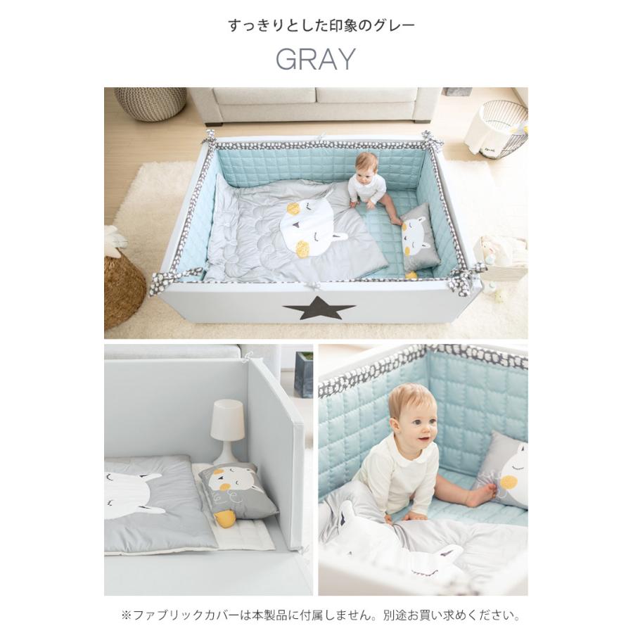 キャスター付きグレー布製ベビーベッド キャスター付きグレー布製