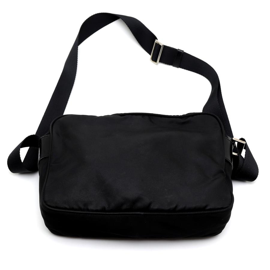 PRADA（プラダ） 中古品 ショルダーバッグ トライアングルロゴ