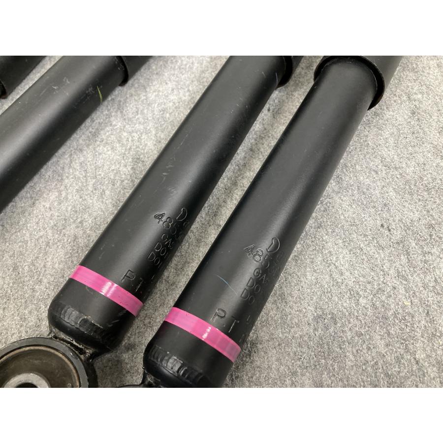 新車外し トヨタ S413U タウンエーストラック 4WD 純正 リア ショック