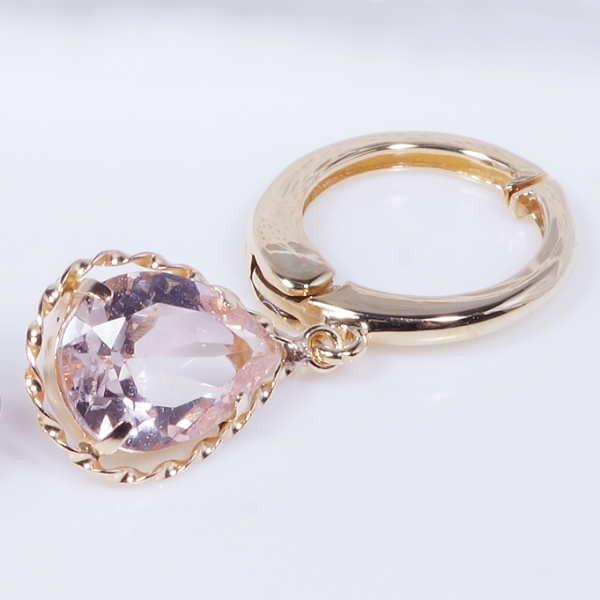 未使用 モルガナイト K18 ペンダントトップ ペアシェイプ 未使用