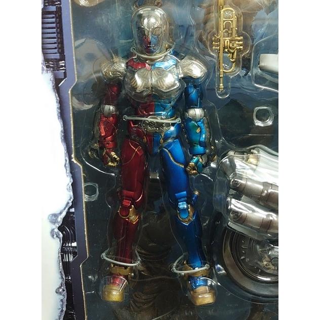 バンダイのS.I.C. VOL.38 キカイダー01＆ダブルマシーン BANDAI