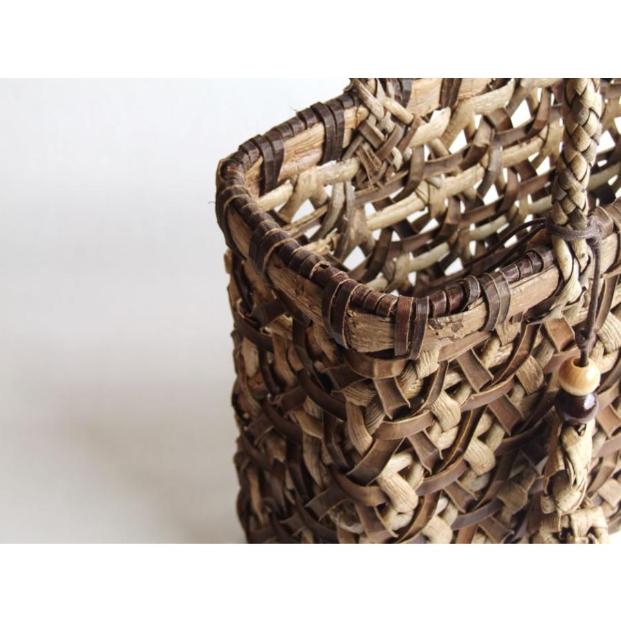 純国産 胡桃かごバッグ 麻の葉編み チャーム付き : おまめ - 通販