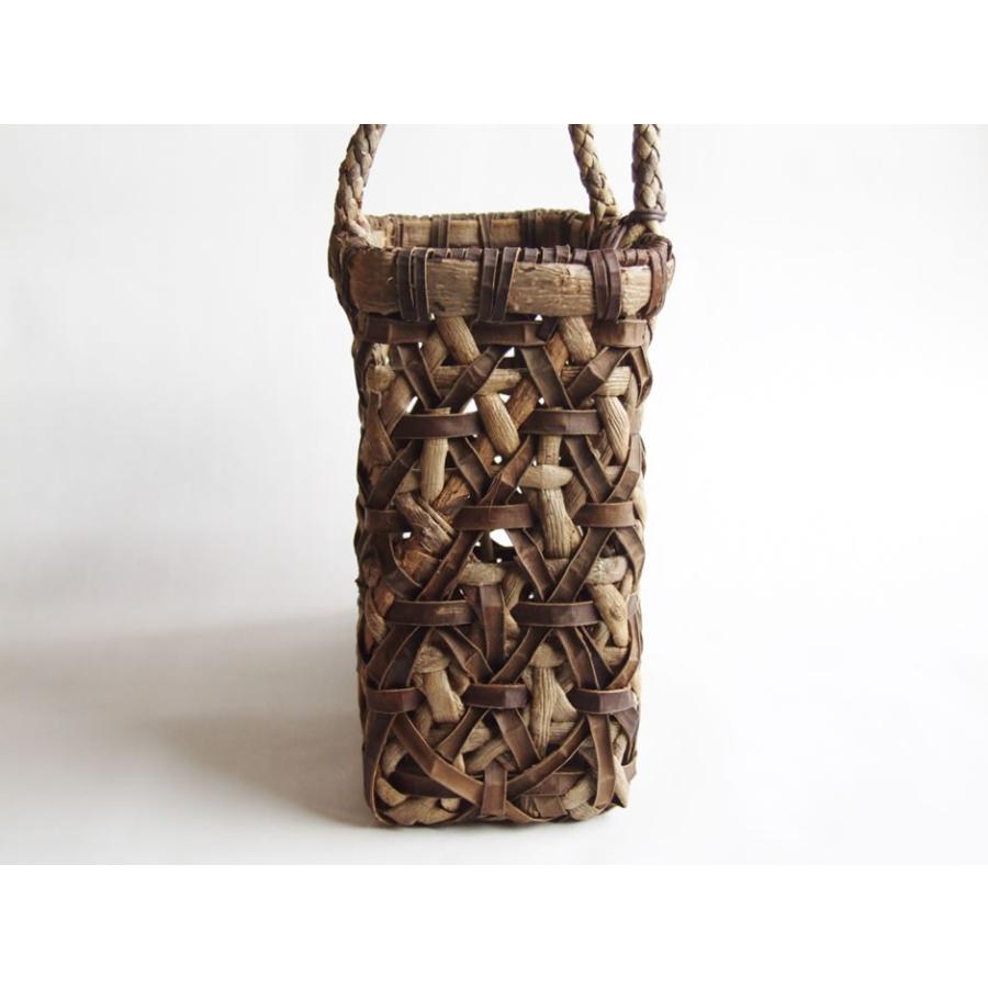 純国産 胡桃かごバッグ 麻の葉編み チャーム付き : おまめ - 通販