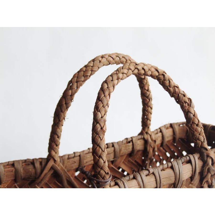 純国産 山葡萄かごバッグ 斜め網代編み チャーム付き : おまめ - 通販