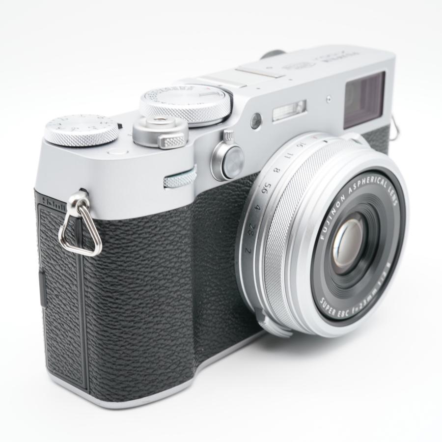 FUJIFILM（フジフイルム） ほぼ新品 FUJIFILM X100VI シルバー