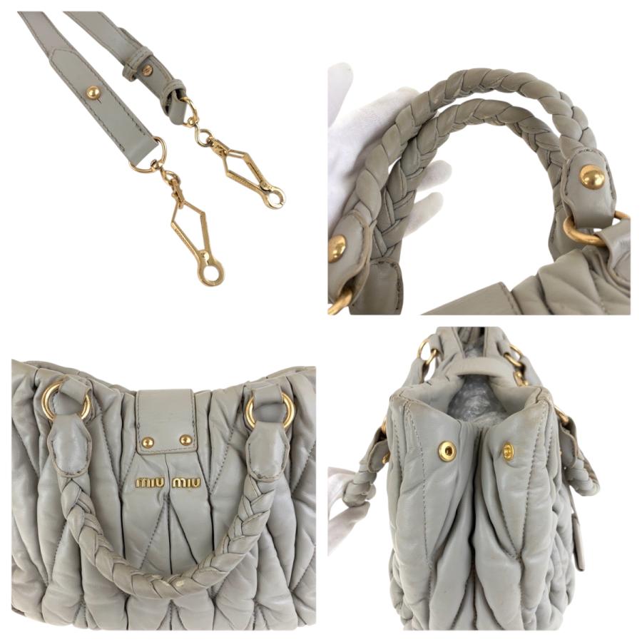 miu miu（ミュウミュウ） マテラッセ グレー ゴールド金具 レザー