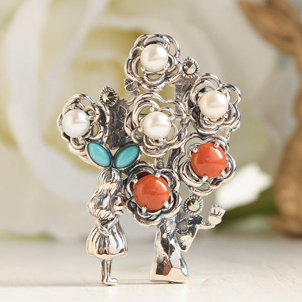 碌山 不思議の国のアリス 薔薇 ブローチペンダント 珊瑚 ターコイズ