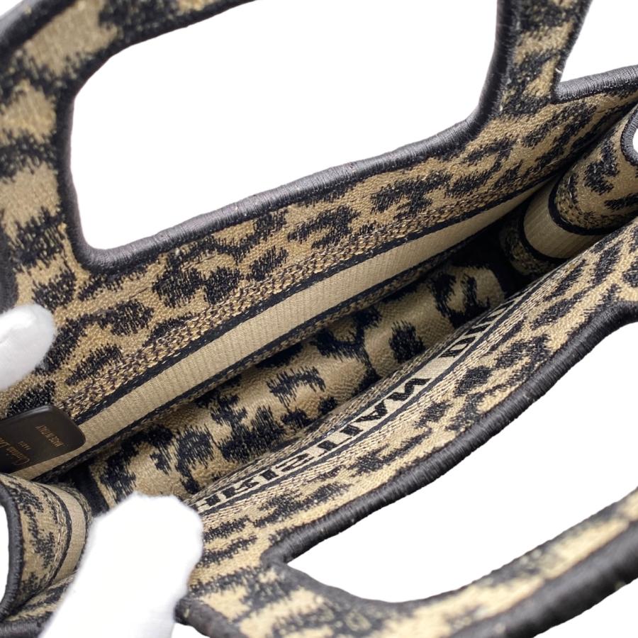 Christian Dior（クリスチャン・ディオール） ハンドバッグ ブック